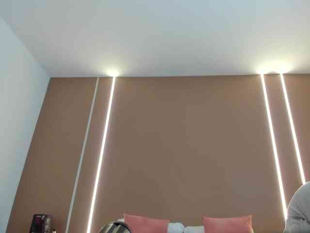 sophia-martinezz webcam