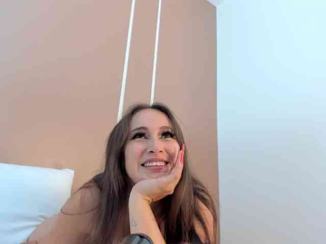 sophia-martinezz webcam