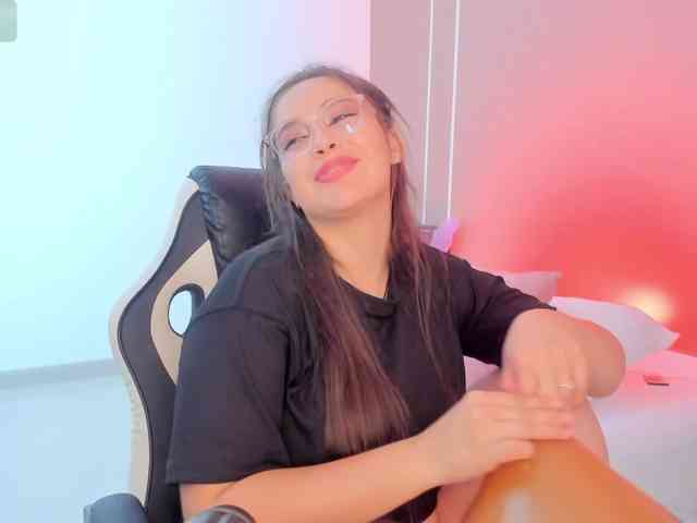 sophia-martinezz webcam