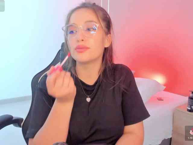 sophia-martinezz webcam