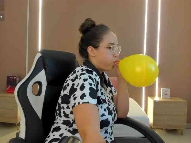 sophia-martinezz webcam