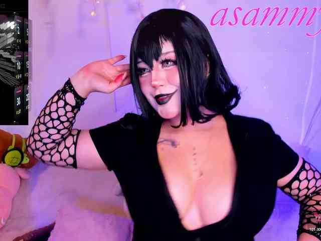 Lilith-asami webcam