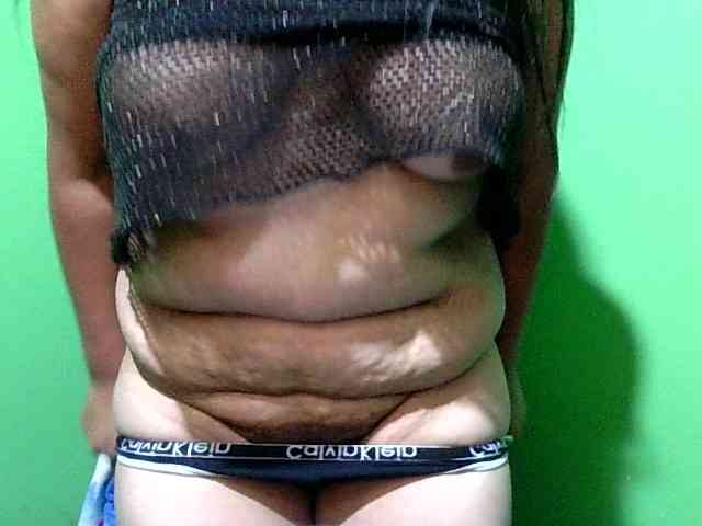 Hot4mommy webcam