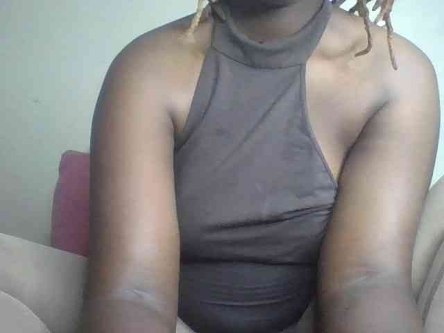 freakcurvy8 webcam