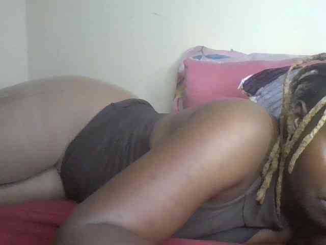 freakcurvy8 webcam