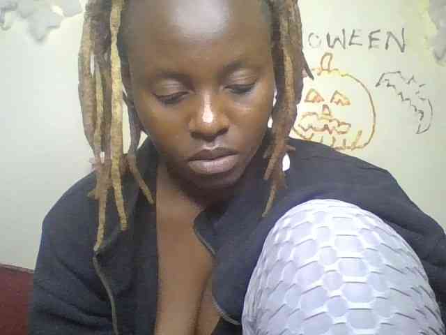 freakcurvy8 webcam