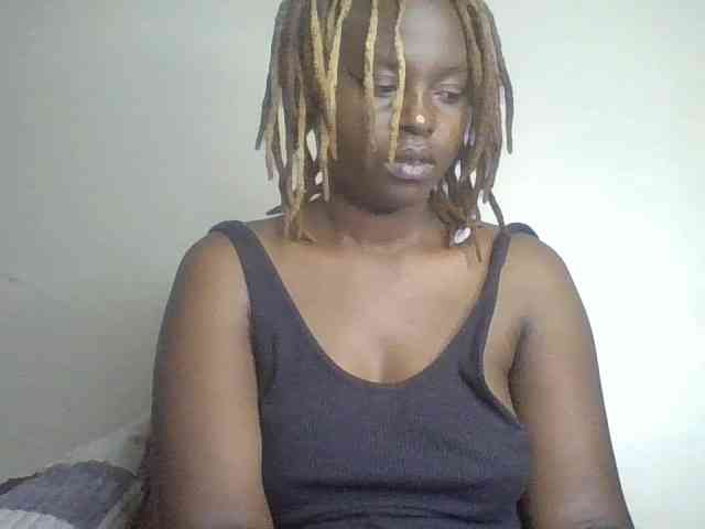 freakcurvy8 webcam