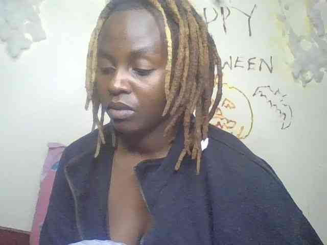 freakcurvy8 webcam