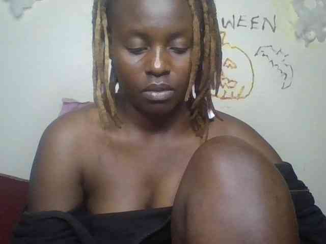 freakcurvy8 webcam