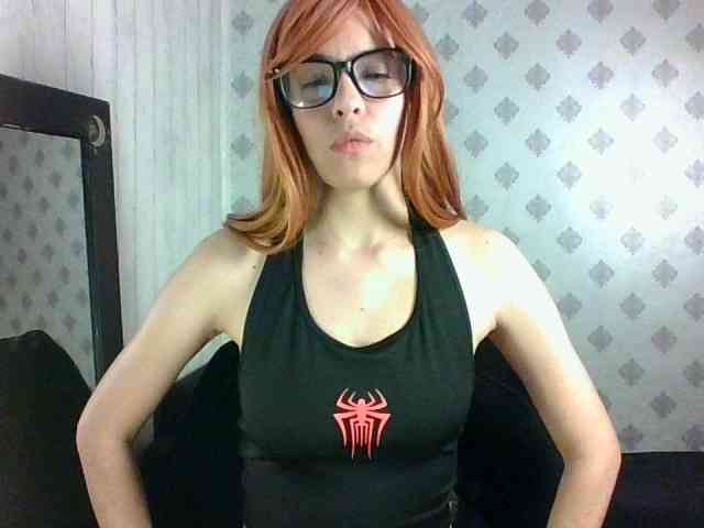 MaryannG webcam