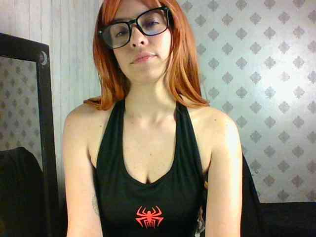 MaryannG webcam