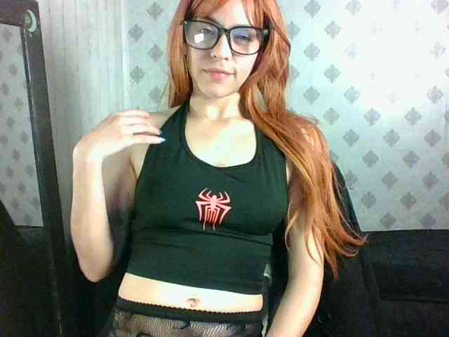 MaryannG webcam