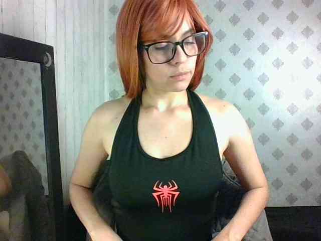 MaryannG webcam
