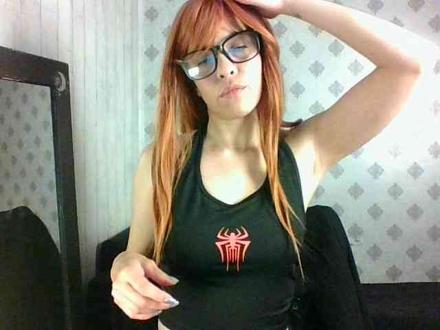 MaryannG webcam