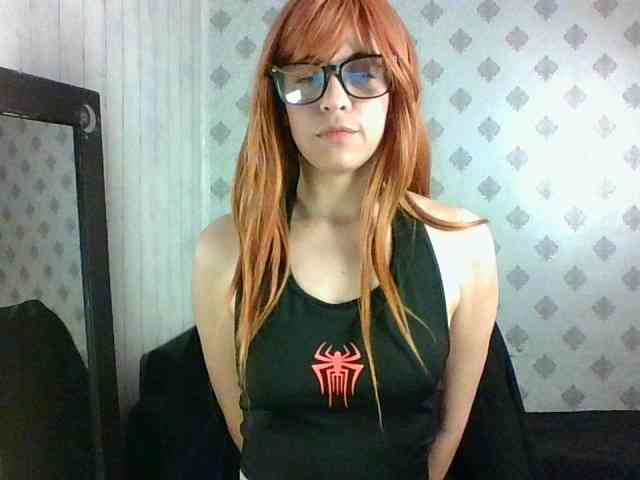 MaryannG webcam