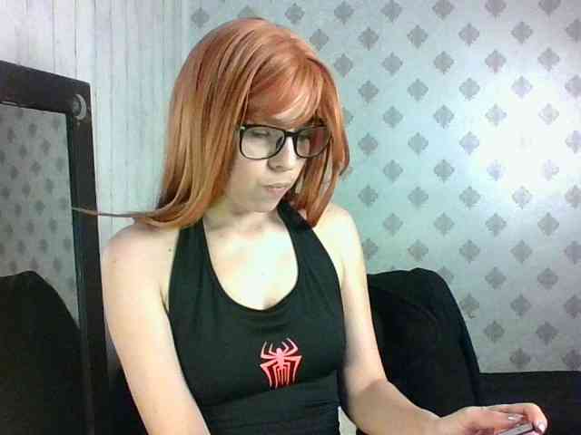 MaryannG webcam