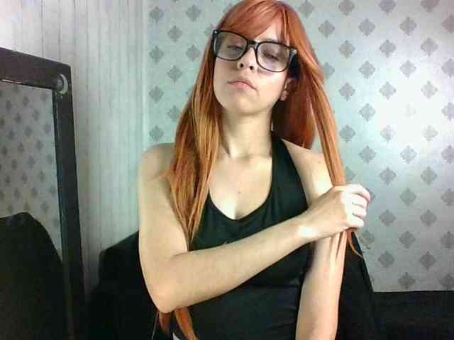 MaryannG webcam