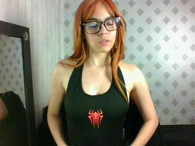 MaryannG webcam