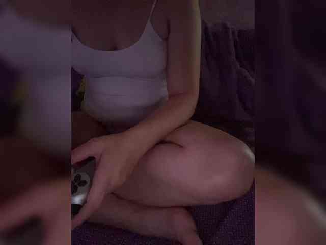 MoonArt69 webcam