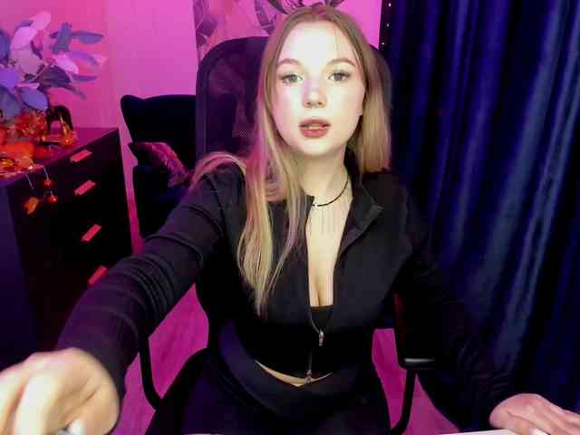 MariaRobinson webcam