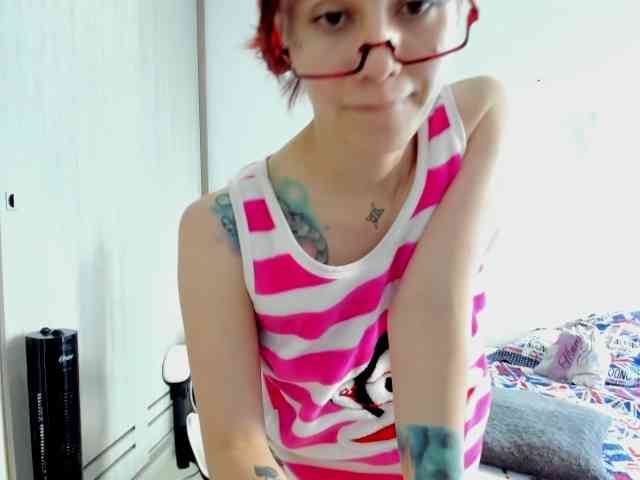 RevySadashiTrue webcam