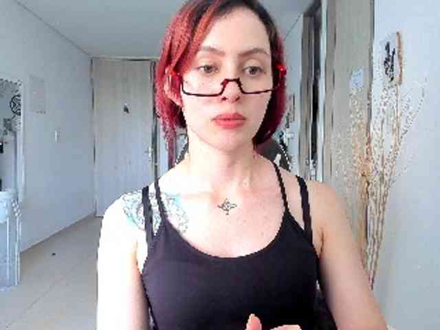 RevySadashiTrue webcam