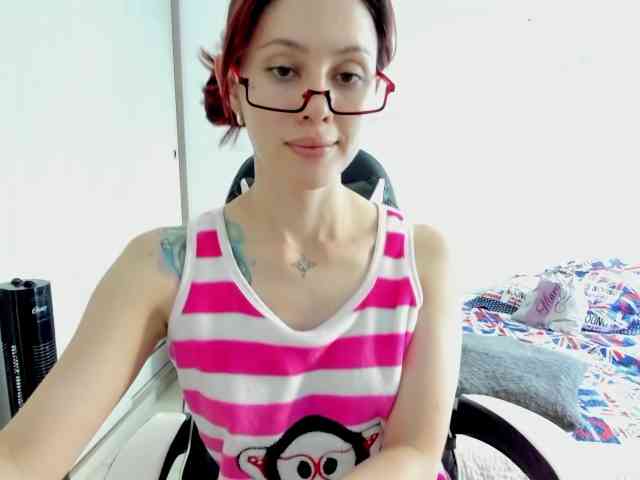 RevySadashiTrue webcam