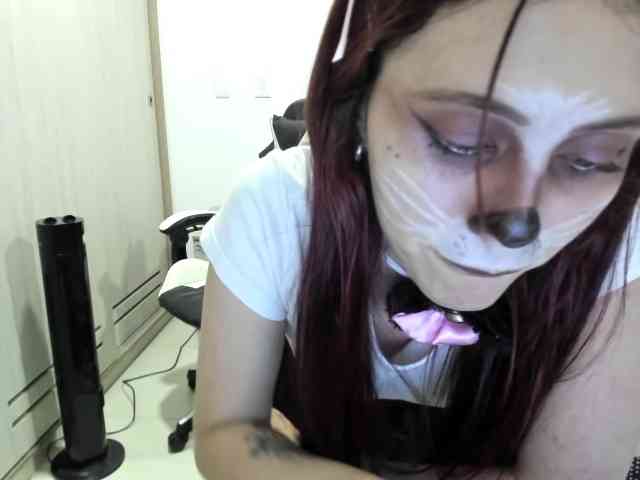 RevySadashiTrue webcam