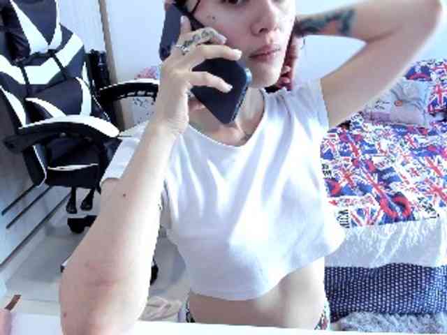 RevySadashiTrue webcam