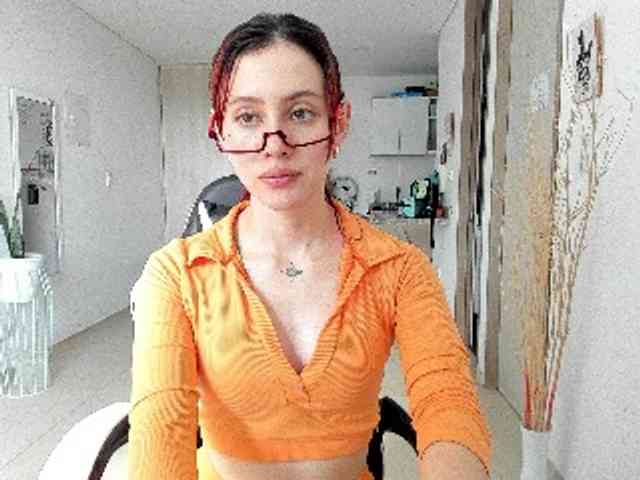 RevySadashiTrue webcam