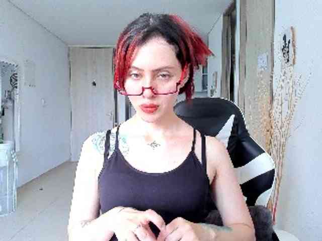 RevySadashiTrue webcam