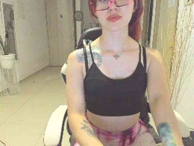 RevySadashiTrue webcam