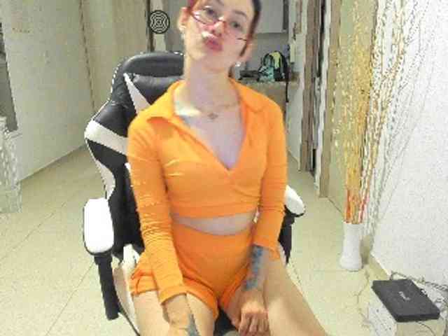 RevySadashiTrue webcam