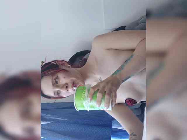 RevySadashiTrue webcam