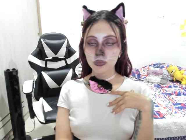 RevySadashiTrue webcam