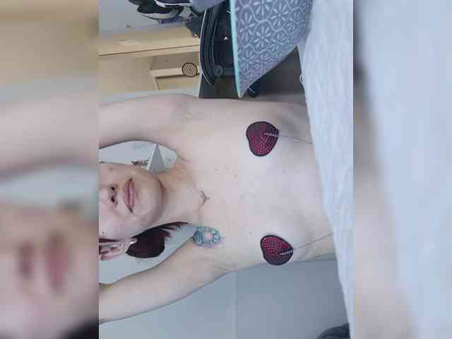 RevySadashiTrue webcam