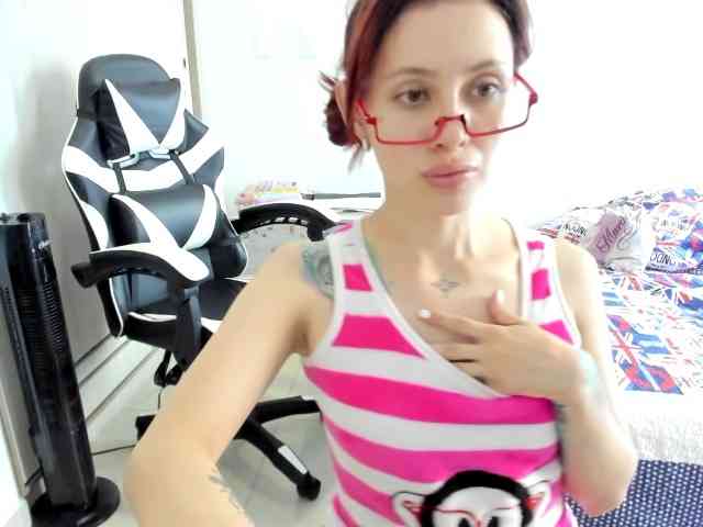 RevySadashiTrue webcam