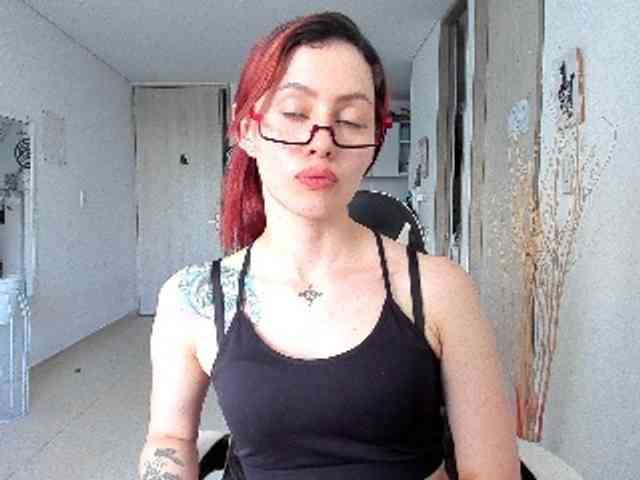 RevySadashiTrue webcam