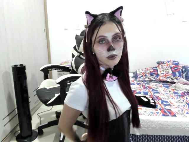 RevySadashiTrue webcam