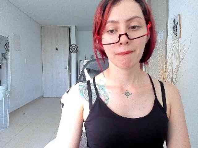 RevySadashiTrue webcam