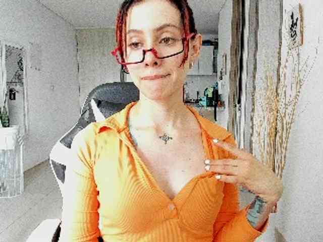 RevySadashiTrue webcam