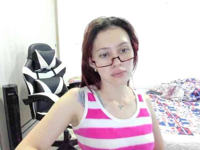 RevySadashiTrue webcam