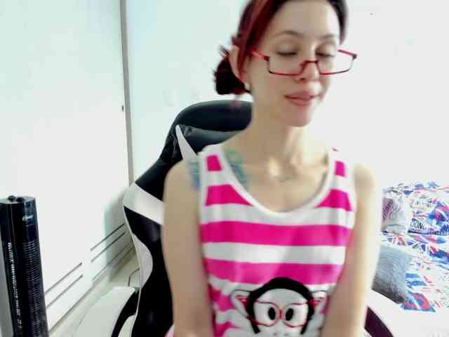 RevySadashiTrue webcam