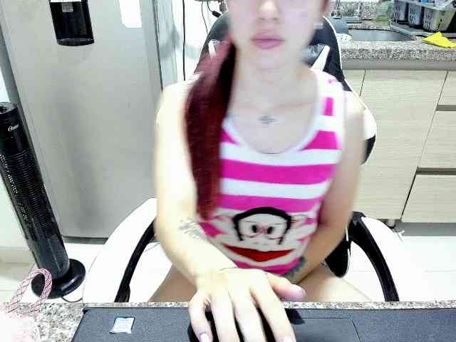 RevySadashiTrue webcam