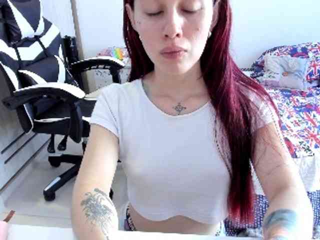 RevySadashiTrue webcam