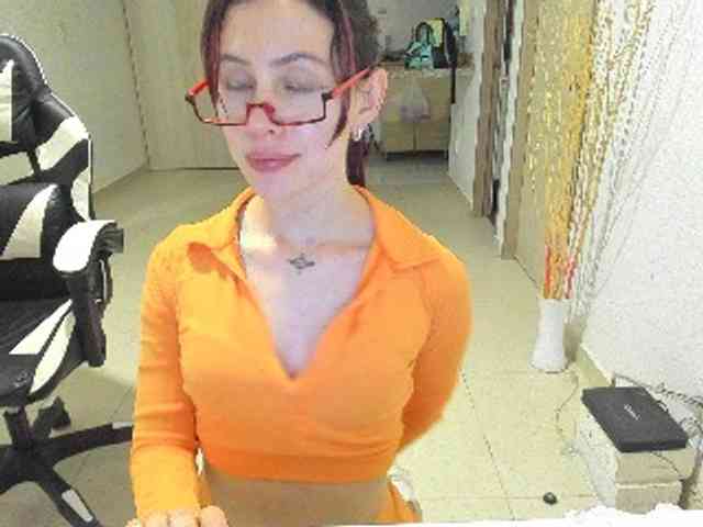 RevySadashiTrue webcam