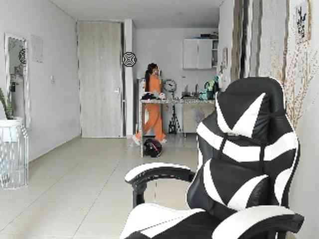 RevySadashiTrue webcam