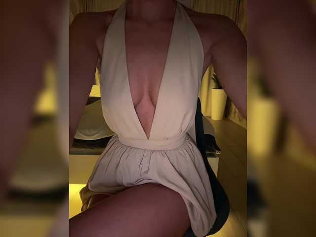 Accedi alla chat con il nickname Two-loves1 Two-loves1