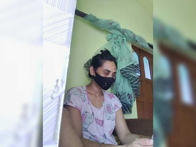 Pakhi webcam