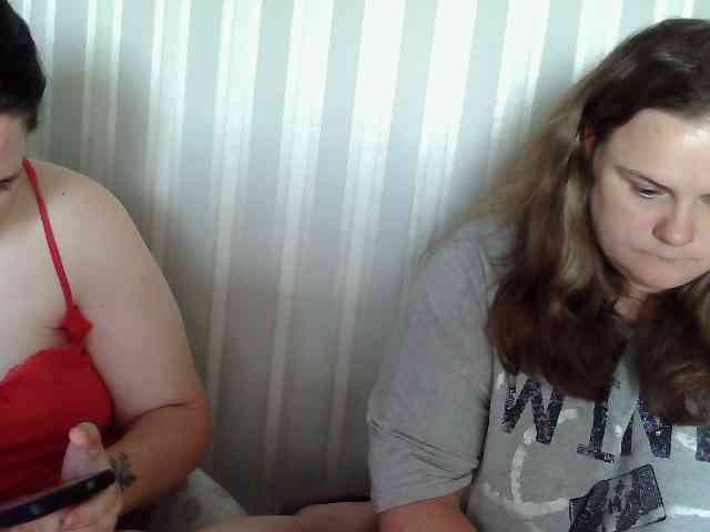 HollyXEva